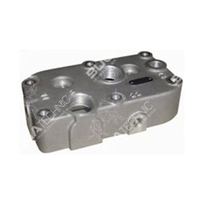 1697771 CYLINDER HEAD